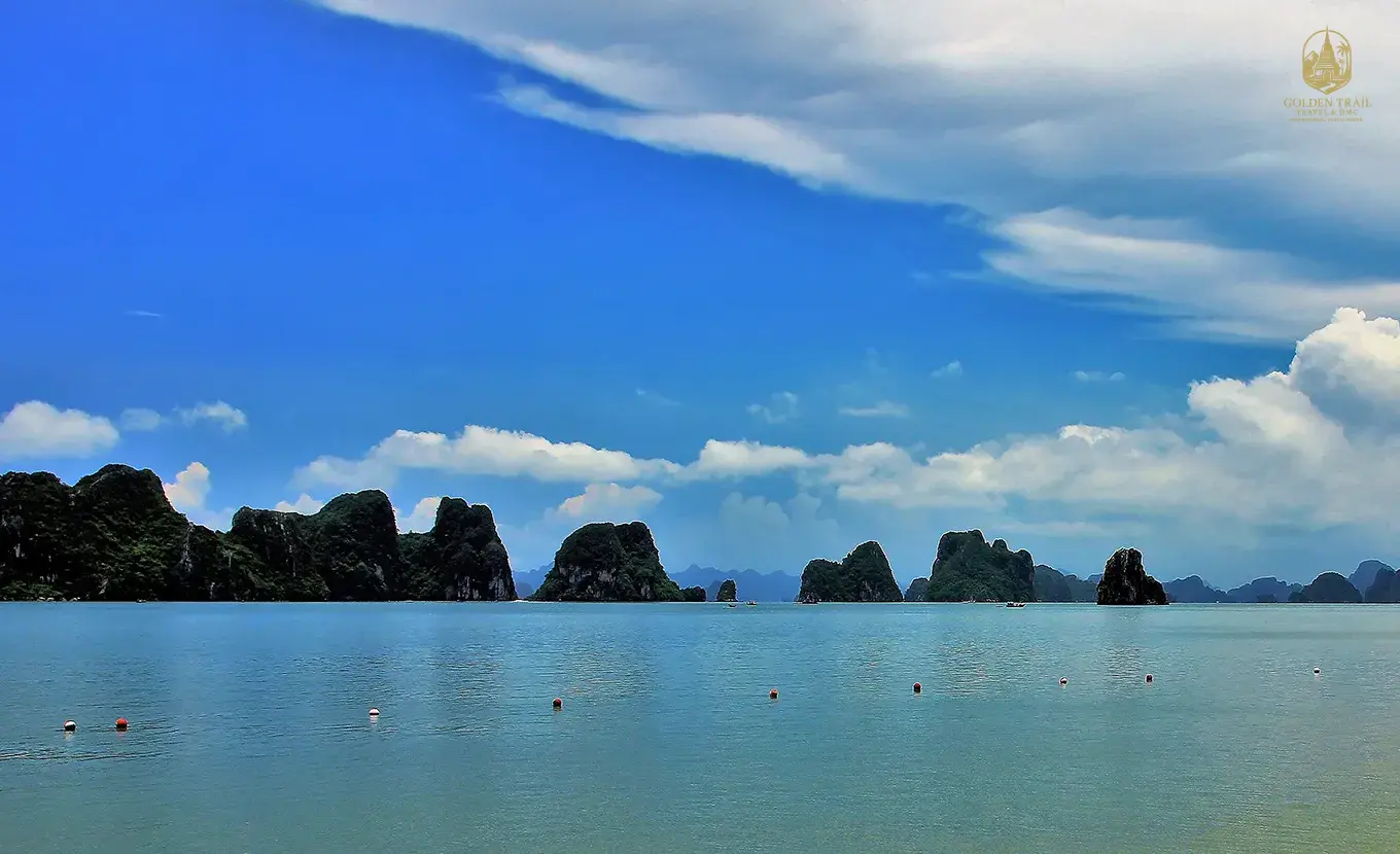 Senses of Northern Vietnam 6 Days: Hanoi, Mai Chau & Bai Tu Long Bay